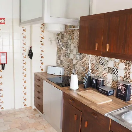 Alojamento de Acomodação e Pequeno-almoço Bela House